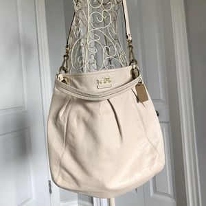 Coach leather crossbody purse, laptop bag, pebbled leather brass hardware 🌟